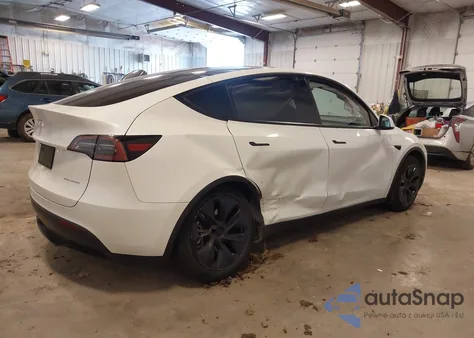 2025 Tesla Model Y Long Range Dual Motor All-Wheel Drive из США, поврежденный, VIN 7SAYGDEE9SF254808